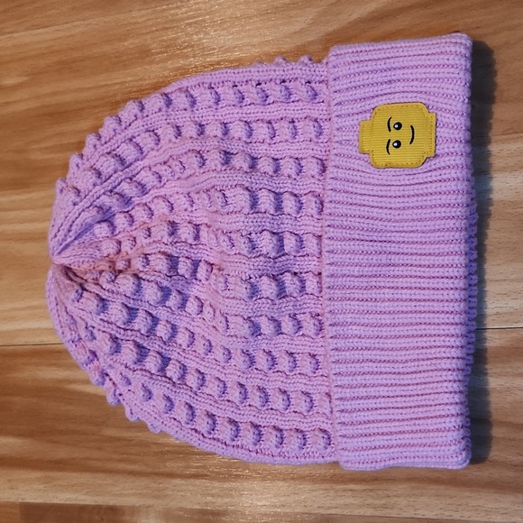 Lego beanie, light pink, adult size - Picture 1 of 3